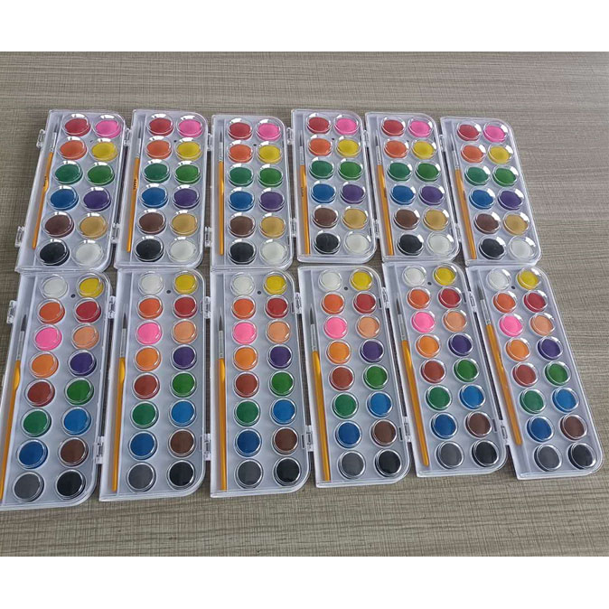 เค้กสีน้ำสีสันสดใสปลอดสารพิษโหลดไปอินโดนีเซีย